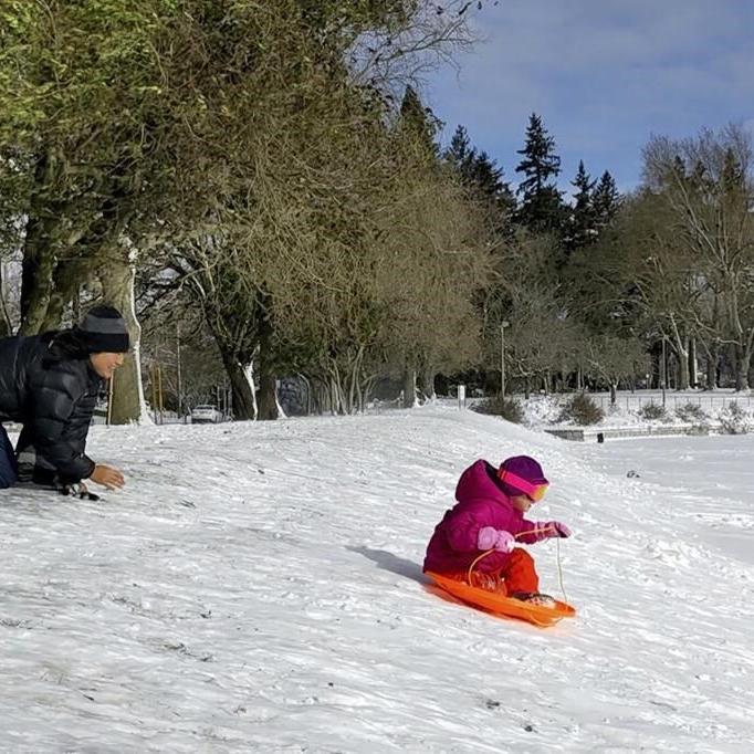 Snow, rain slam California as Michigan suffers without power